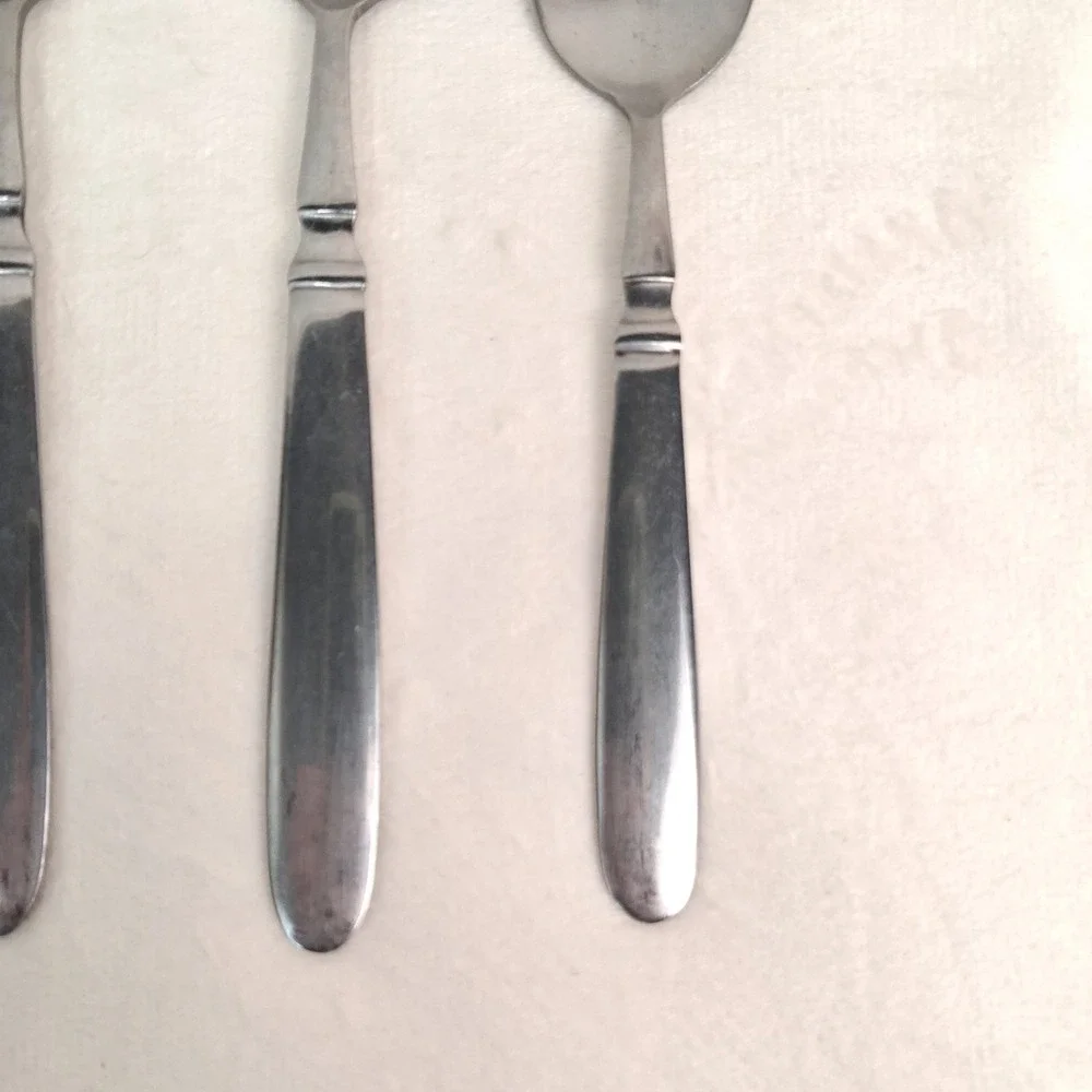 Hampton Silversmiths Bistro Stainless Flatware Lot 4 Spoons Replacement